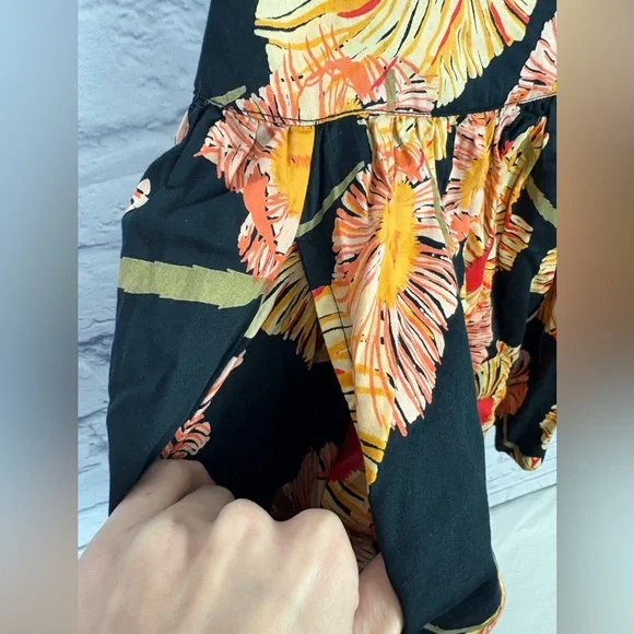 French connection flower skirt size 4 - Picture 3 of 6